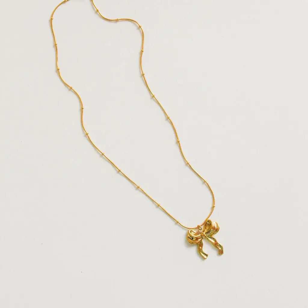 Bow Necklace