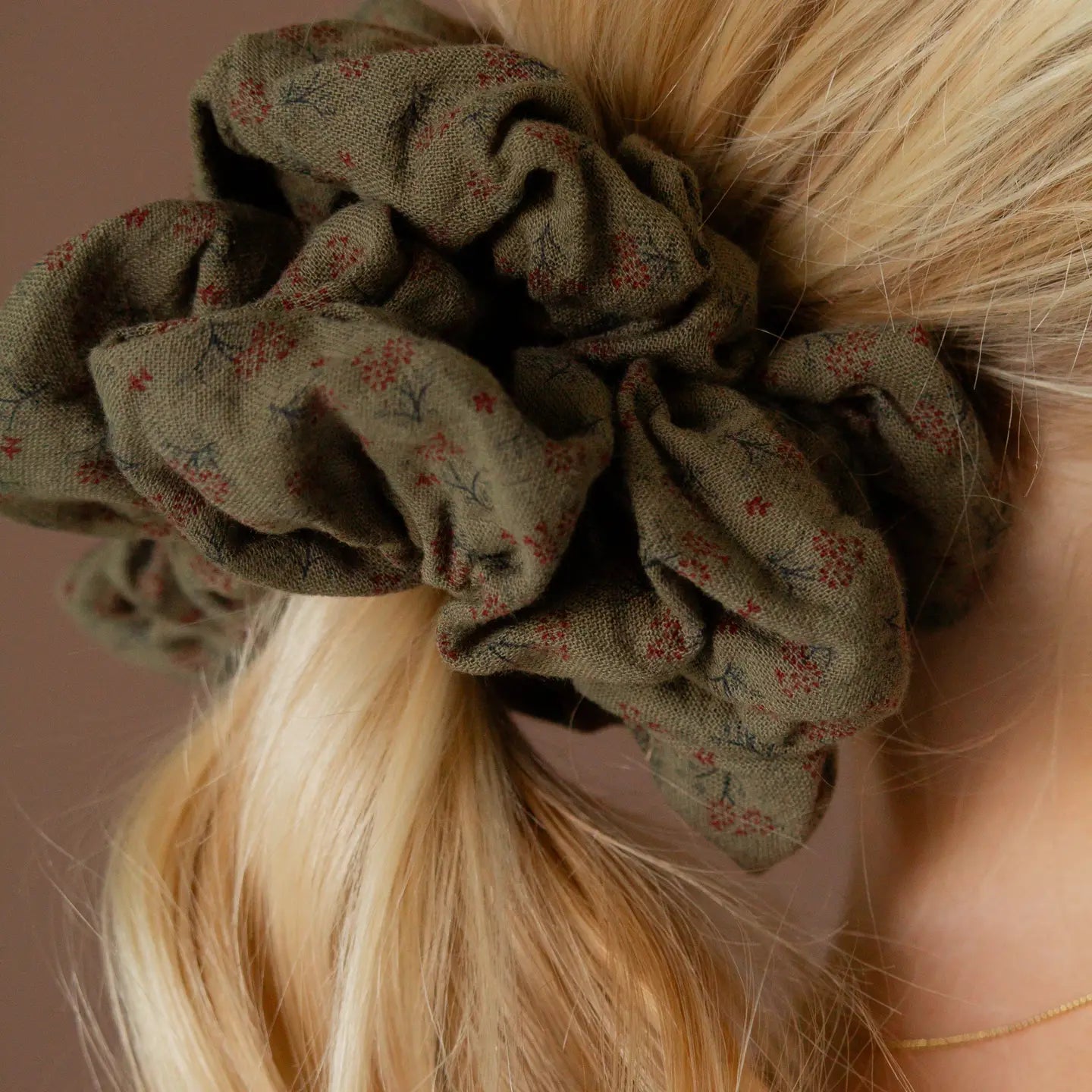 Remi Olive Scrunchie
